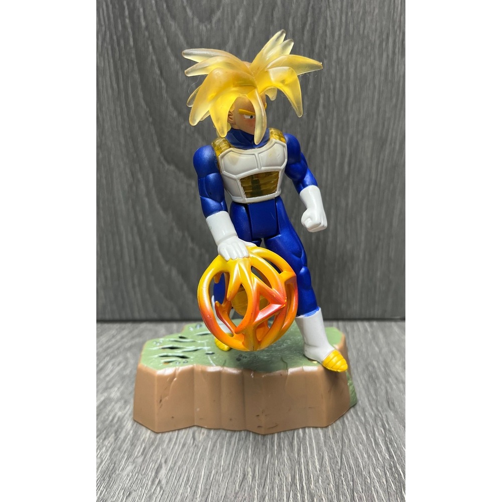 Irwin Toy Dragon Ball Z Super Saiyan Trunks Action Figure with Base 2002